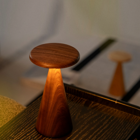 gingko-sylva-petite-lampe-de-table-noyer.png