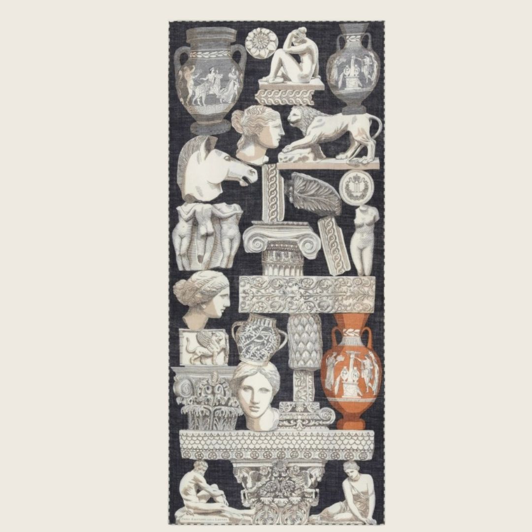 inoui-editions-echarpe-laine-Louvre-archives-noir-3.jpg