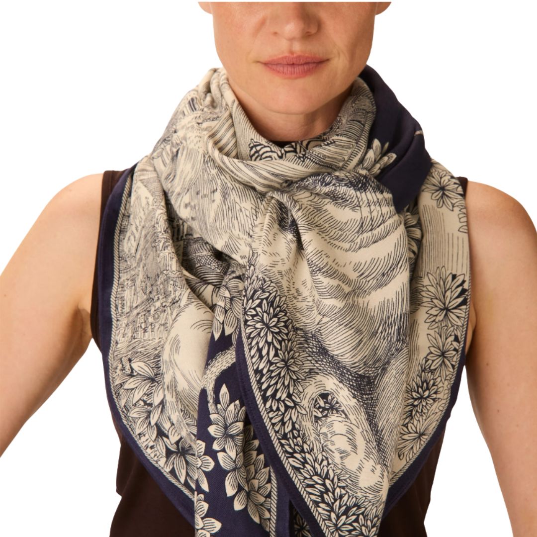 inoui-editions-foulard-carre-soie-modal-piranesi-navy-185-x-185-cm-4.jpg