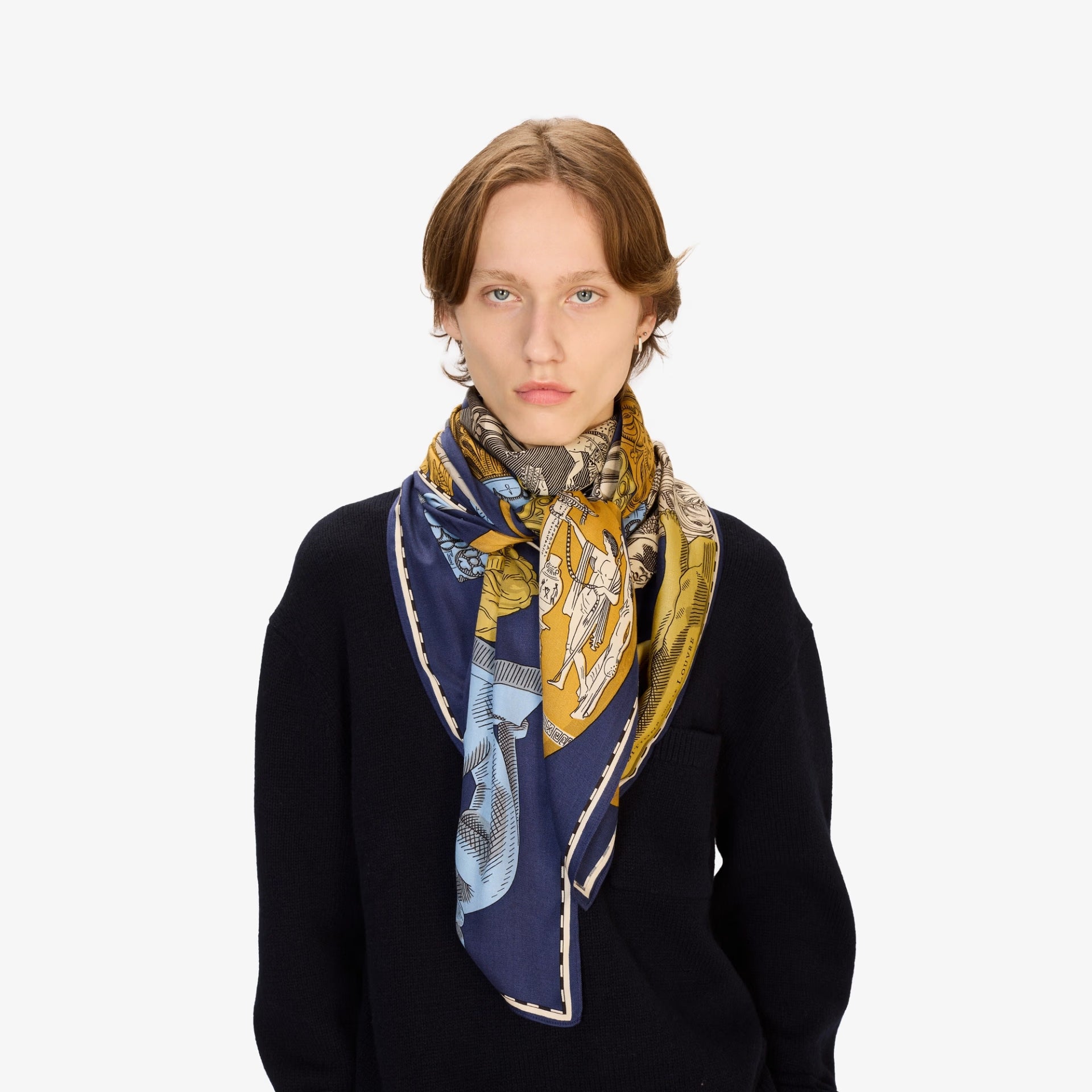 inoui-editions-musee-louvre-foulard-carre-130-cm-soie-modal-archives-multicolor-3.avif