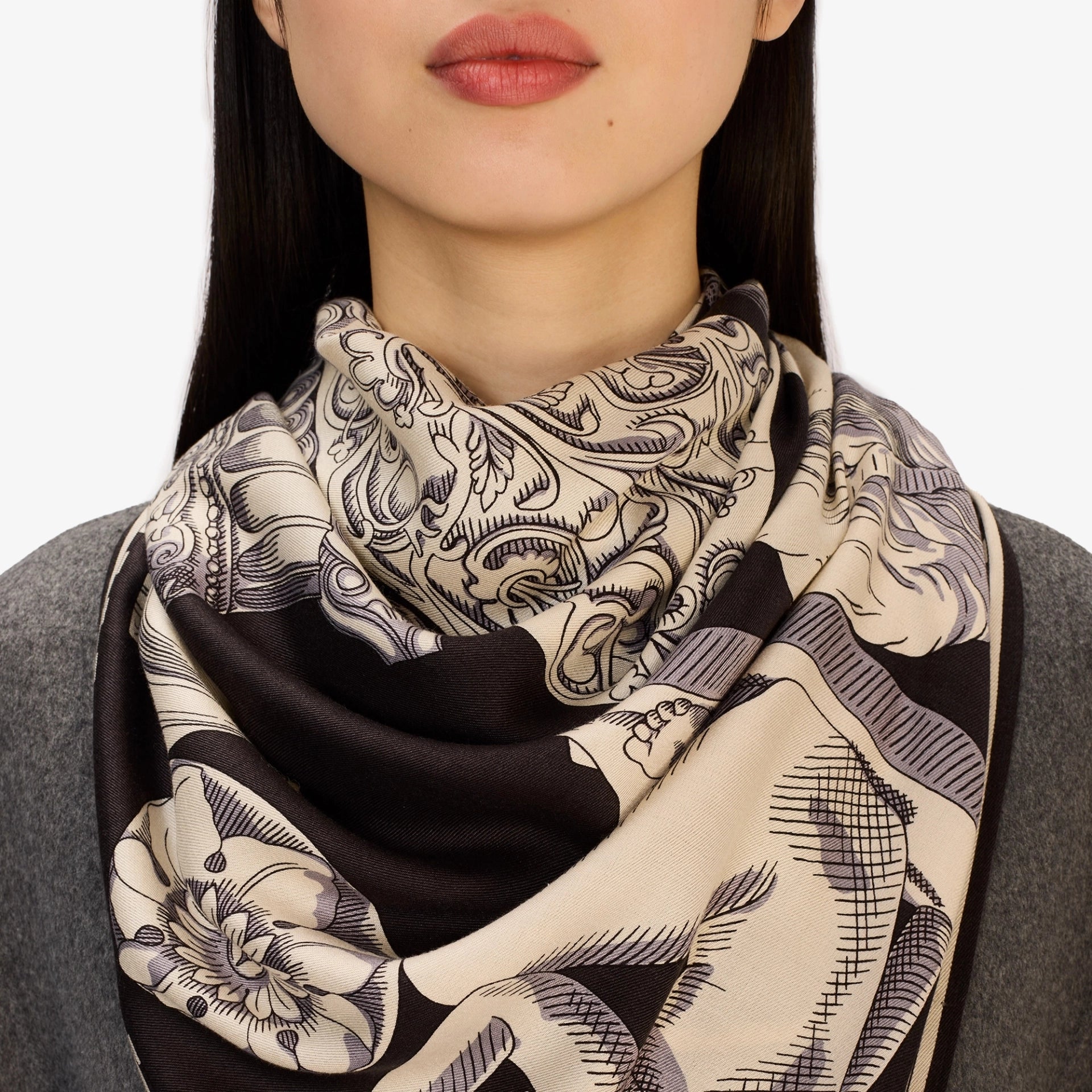 inoui-editions-musee-louvre-foulard-carre-130-cm-soie-modal-archives-noir-5.webp